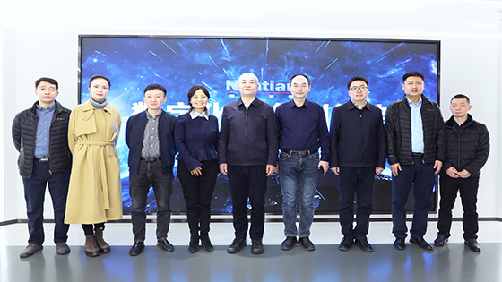 云南省国资委洪国正副主任一行莅临jiuyou.com信息调研指导